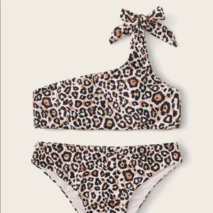 Leopard print top and bottom bikini set